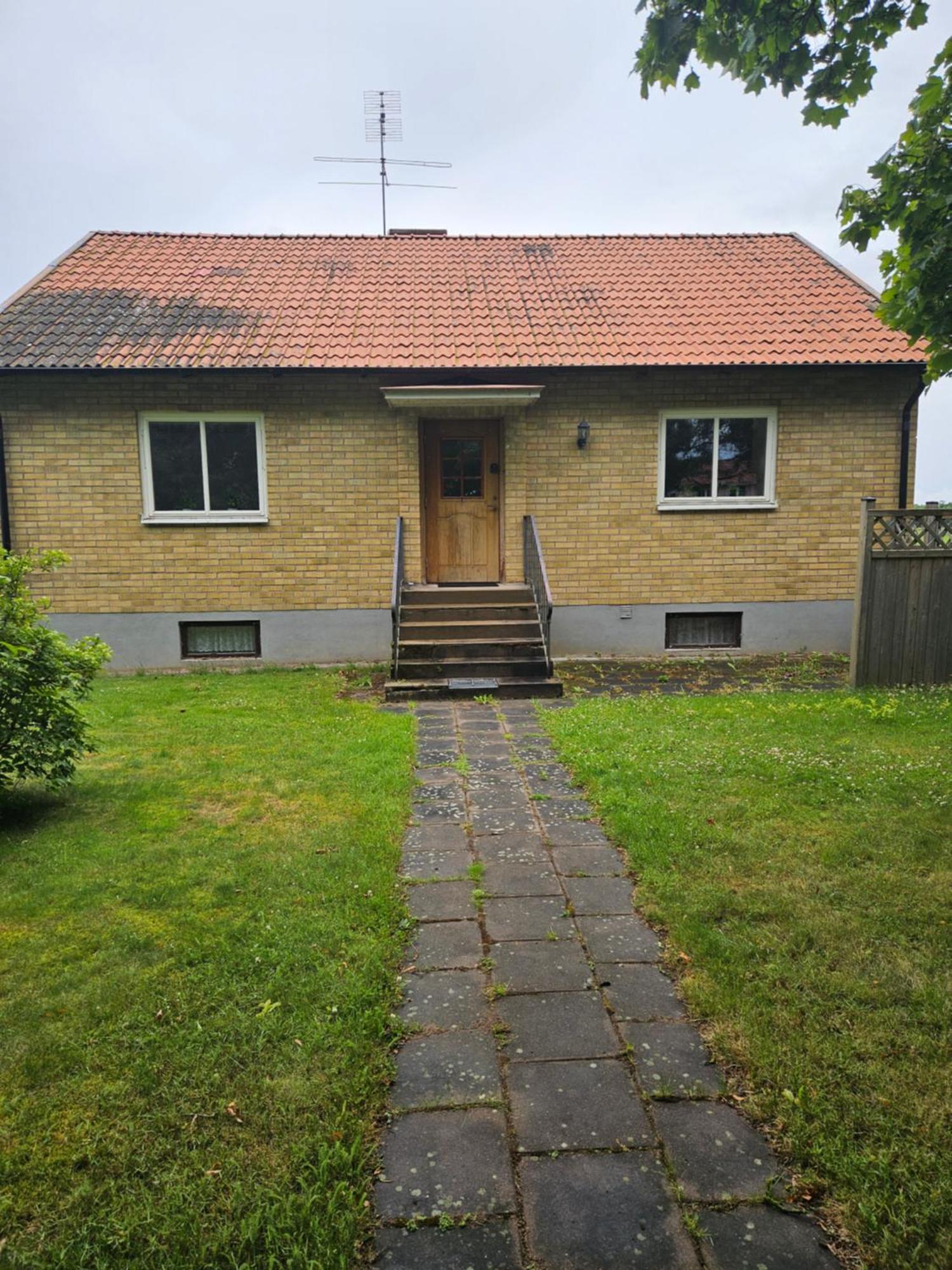 Oernsro Boende Och Staellplatser Skara Exterior photo